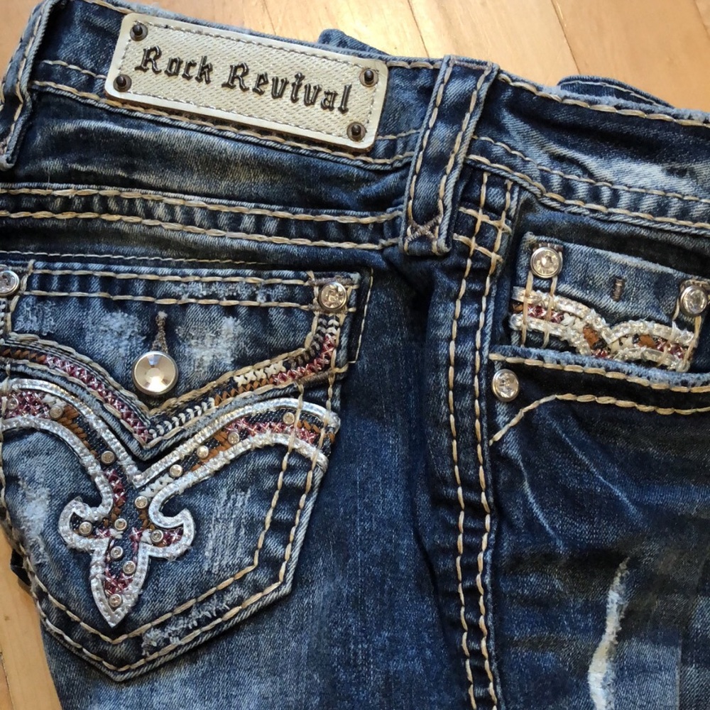 never worn Rock Revival skinny jeans 26-32